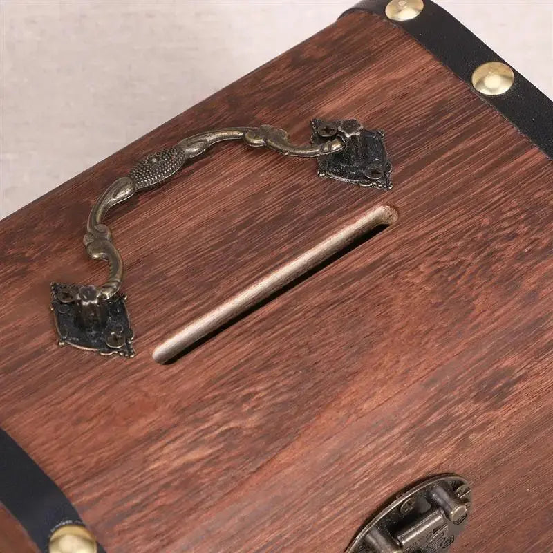 Treasure Chest With Lock | Industrial Anti-Slip Solution GLOBGRIP®