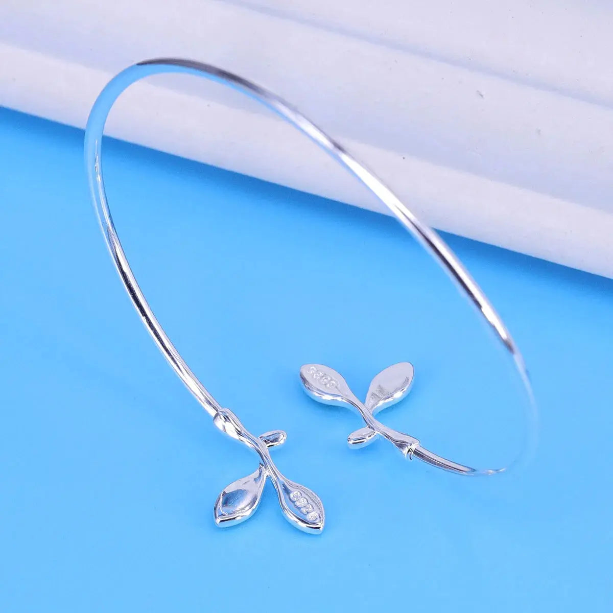 Leaf Bangle | Industrial Anti-Slip Solution GLOBGRIP®