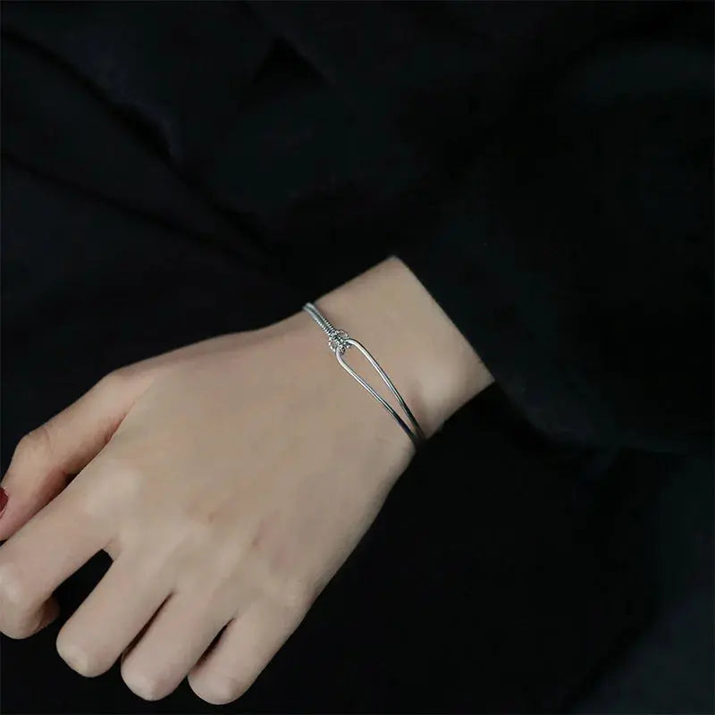 Square Round Bracelet For Women | Industrial Anti-Slip Solution GLOBGRIP®