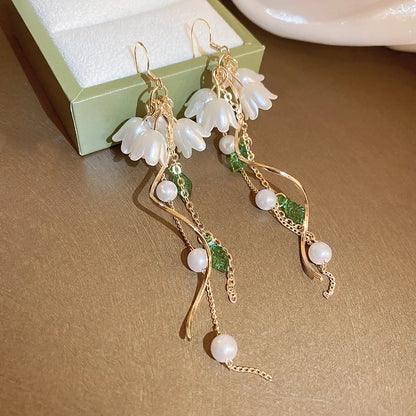 Fashion Korean Angel Eye Earrings Gold Color Plated Rhinestones Inlay Tulip Petal Hoop Earring Women's Party Jewelry GLOBGRIP®