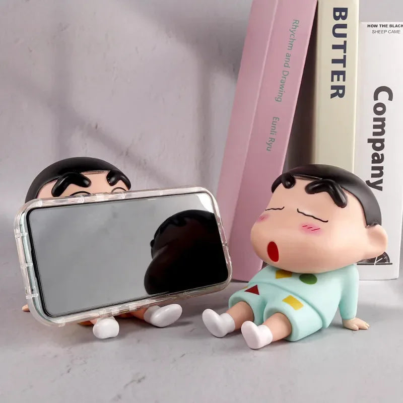 Crayon Shin-Chan Figures Phone Holder Kawaii Anime Desktop Ornaments Cartoon Watching TV Phone Support Cute Doll Decorations GLOBGRIP®