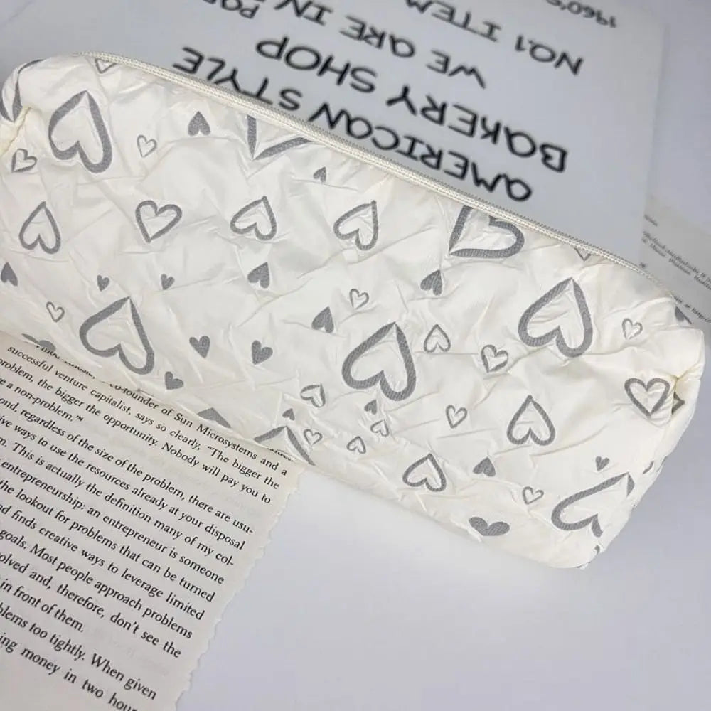 Love Print Pattern Pen Bag – Large Capacity & Multi-Use GLOBGRIP®